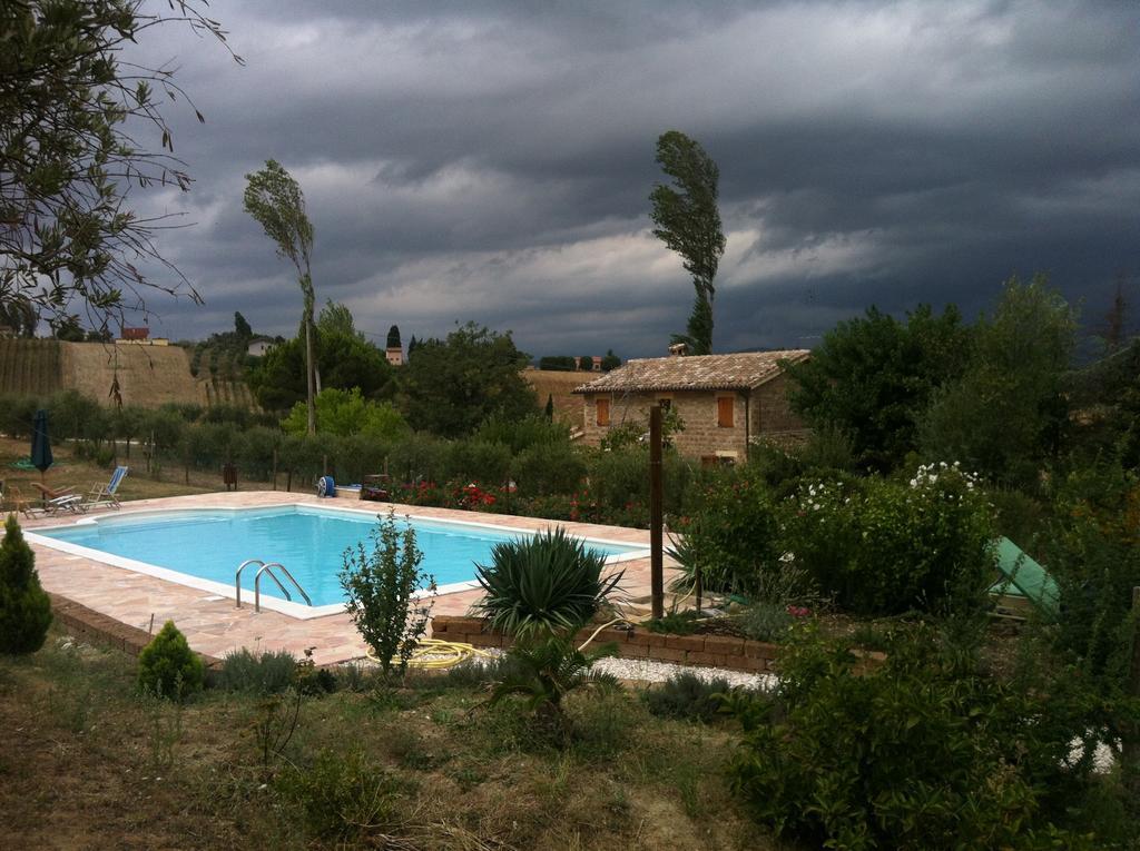 Agriturismo Il Bacucco Montecarotto ภายนอก รูปภาพ